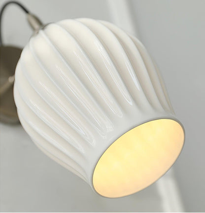 Skorter | Ceramic Ribbed Wall Lamp