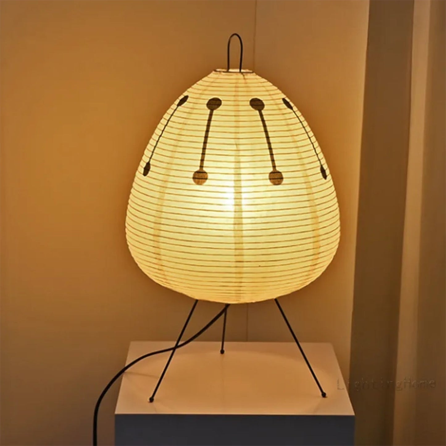 Skorter | Japanese floor lamp made of rice paper for a cozy atmosphere