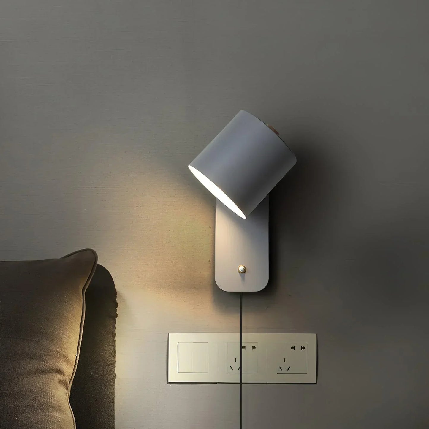 Skorter | Lunara | Cylindrical Wall Lamp with Plug-In Cord