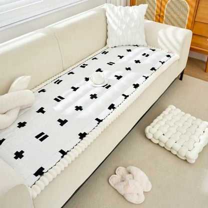 Skorter | Ruffled Cloud Edge Quilted Couch Cover