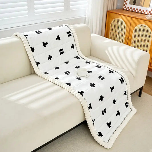 Skorter | Ruffled Cloud Edge Quilted Couch Cover