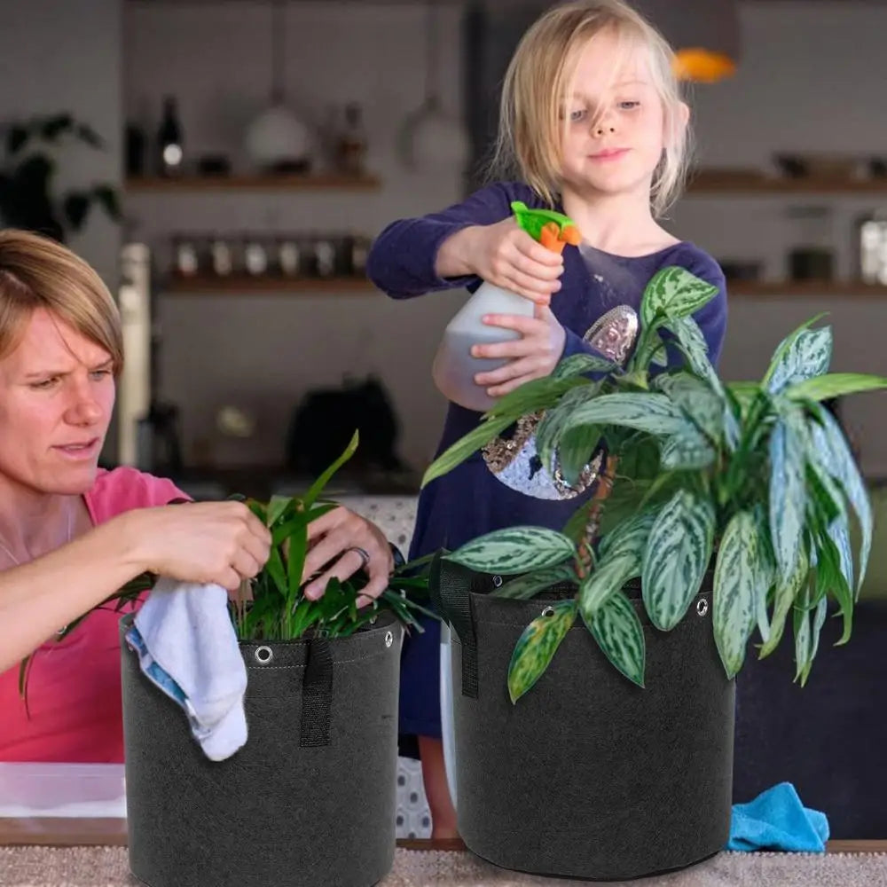 Skorter | Felt plant sack with carrying handles – Breathable and durable for garden plants and flowers