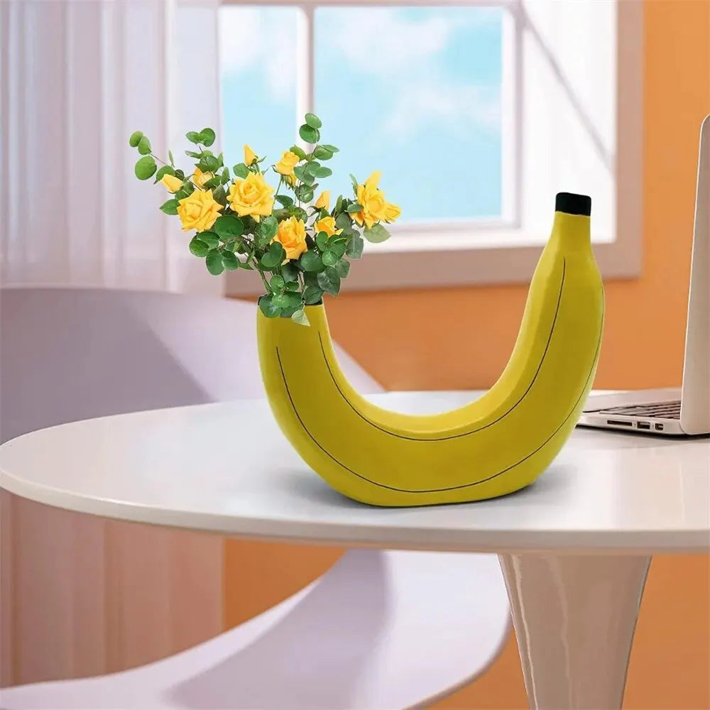 Skorter | Banana vase, flower vase made of resin, cute banana shape, decorative tabletop vase for flower arrangements, living room, bedroom, home decoration