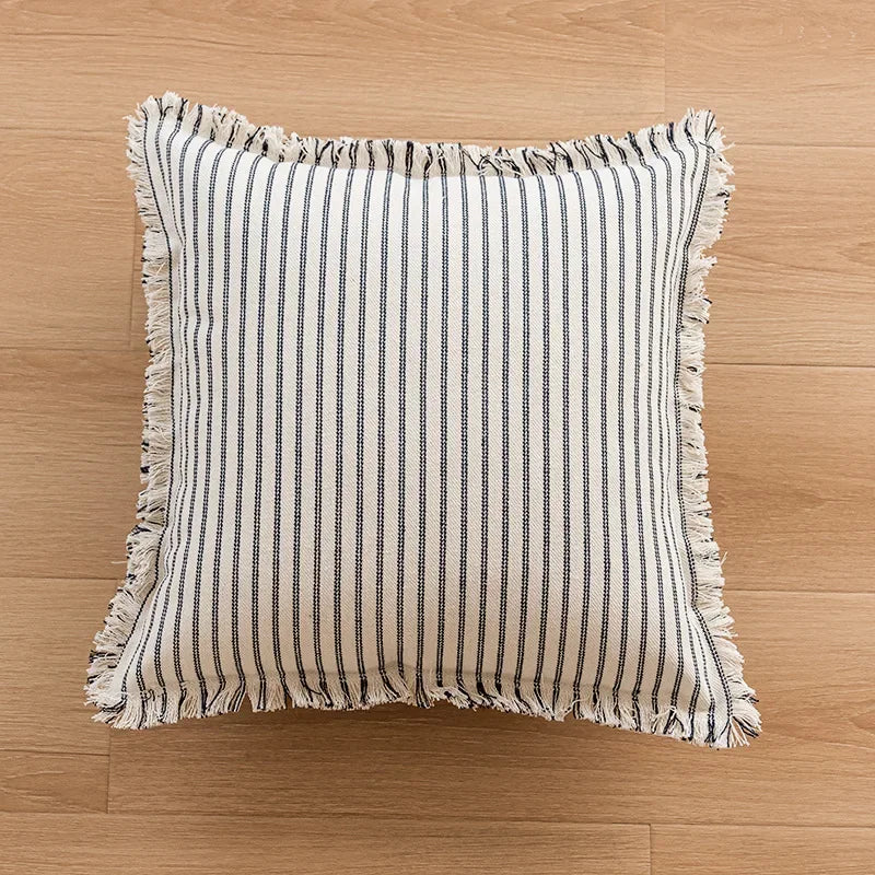 Skorter | Elegant Pillowcase with Jacquard Pattern and Fringes - Cotton-Linen Blend
