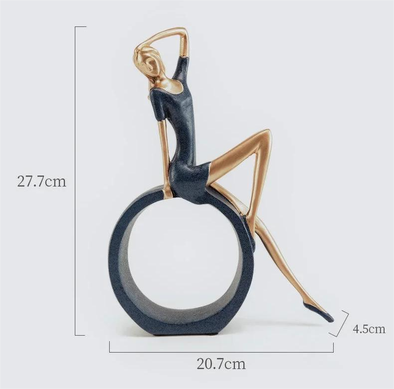 Skorter | Elegant Women's Reading Sculpture