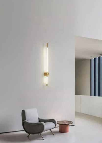 Skorter | AstraBeam – Vertical LED Wall Lamp for Modern Interiors