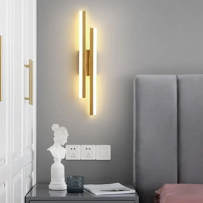 Skorter | Modern LED Wall Lamp: Black/Gold Acrylic Room Decoration Light