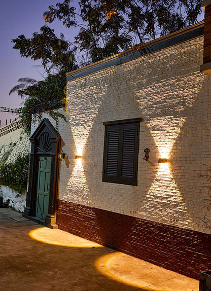 Skorter | SolarRay – Sleek Solar Wall Lamp for Stylish Exteriors