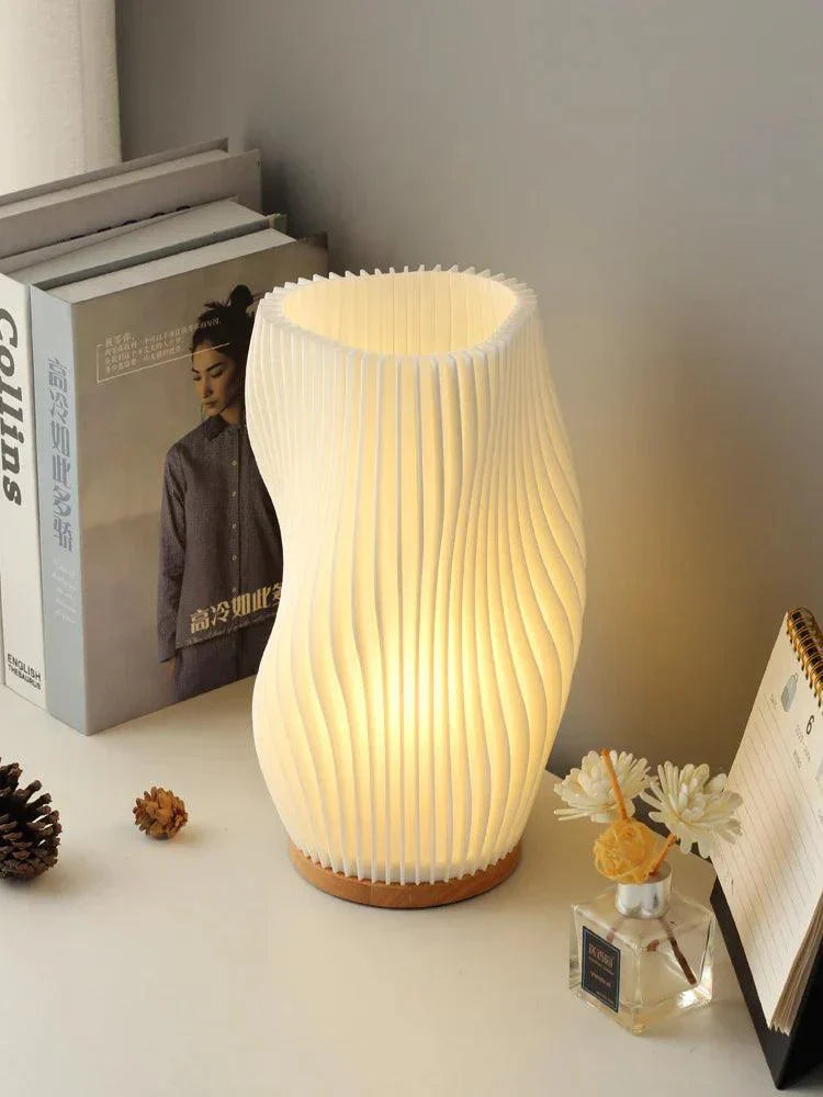 Skorter | CharmAura - Sophisticated Cream Table Lamp