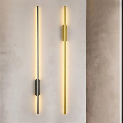 Skorter | SofaLume – Modern Wall Lamp in Black and Gold for Stylish Living