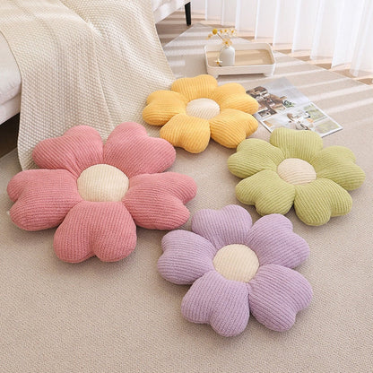 Skorter | Fluffy Clover Flowers Pillow
