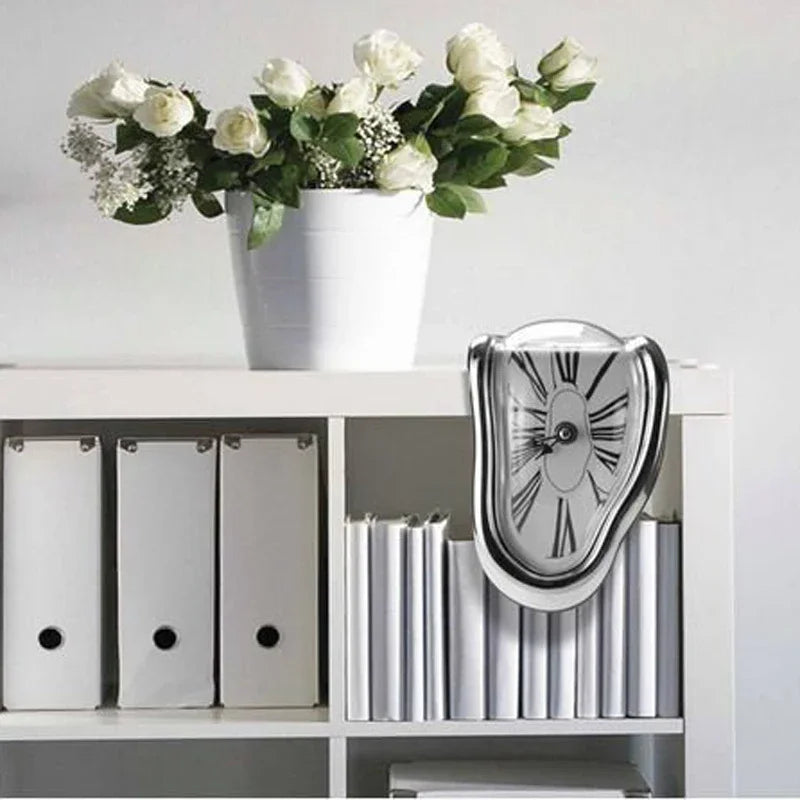 Skorter | Melting Clock - Surrealistic Style - Unique Decorative Artwork