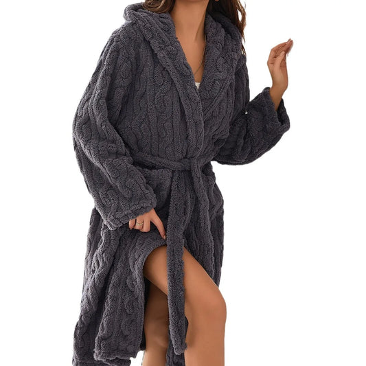 Skorter | CozyHood – Bathrobe with hood made of coral fleece
