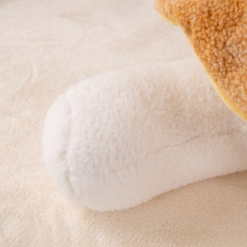 Skorter | Fluffy Mushroom Cushion
