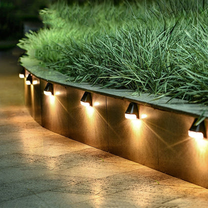 Skorter | SolarAura – Chic Solar Outdoor Light for a Warm Glow