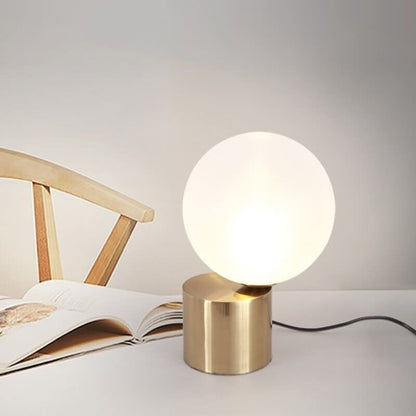 Skorter | LUMORIS – Elegant table lamp