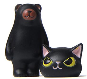 Skorter | Animals dressed as cats