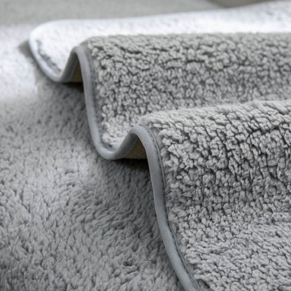 Skorter | CozyShield - Elegant and protective stretch sofa cover