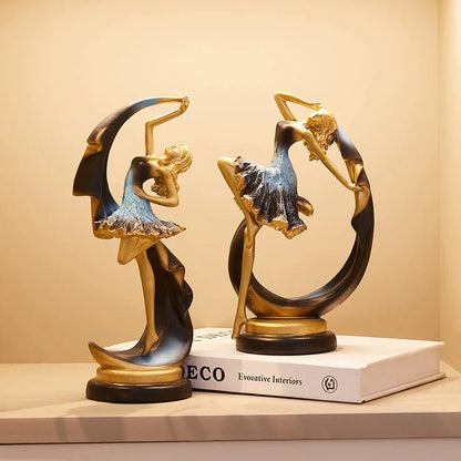 Skorter | Creative Dancing Girls Sculpture