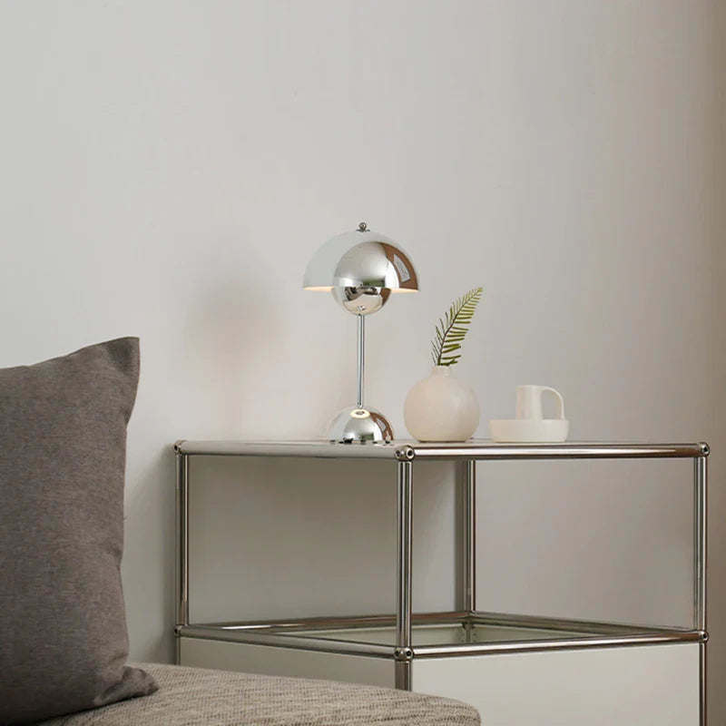 Skorter | Ullä - Chrome Flower Lamp