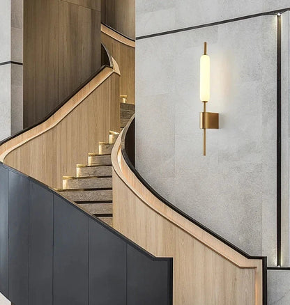 Skorter | AuraGold – Elegant Gold Wall Lamp for LED Illumination