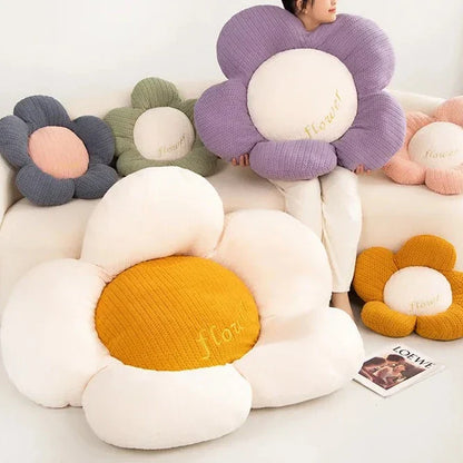 Skorter | Daisy Cushion