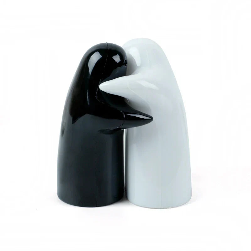 Skorter | Cute Embracing Ghosts Black and White Ceramic Salt and Pepper Mill