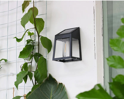Skorter | GuardLume – Durable LED Solar Outdoor Light