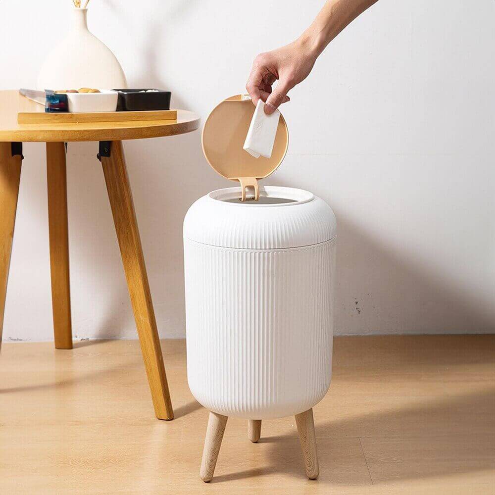 Skorter | Enhance your bathroom with the stylish 10L container with lid