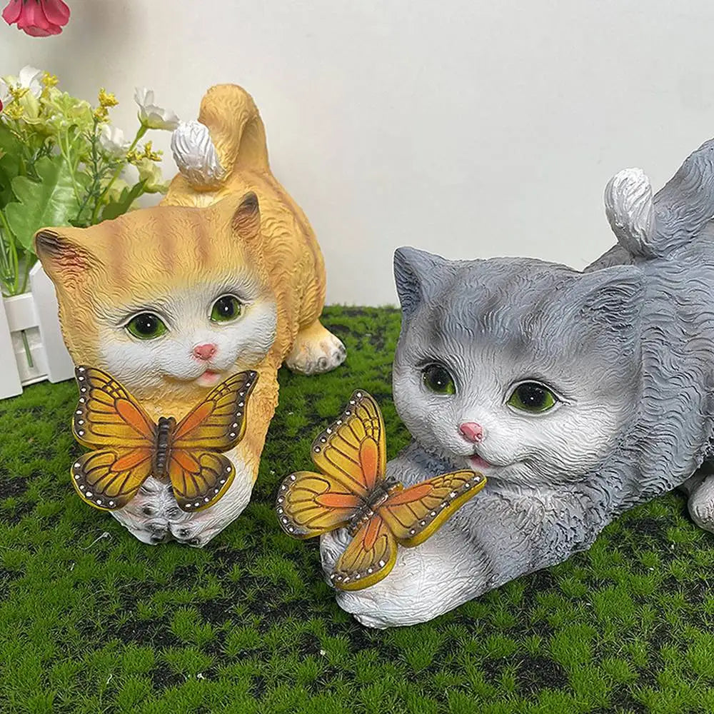 Skorter | Butterfly Catcher Cat Resin Decorative Lamp