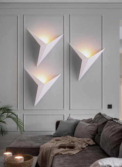 Skorter | TriGlow – Triangular Wall Lamp for Sleek, Modern Lighting