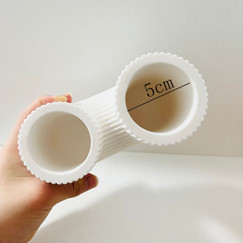 Skorter | Aina - U-shaped Vase