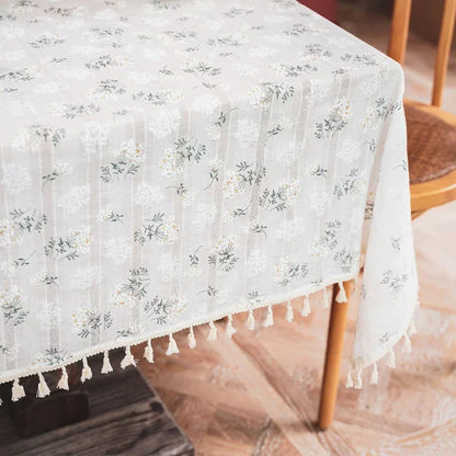 Skorter | Floral tablecloth
