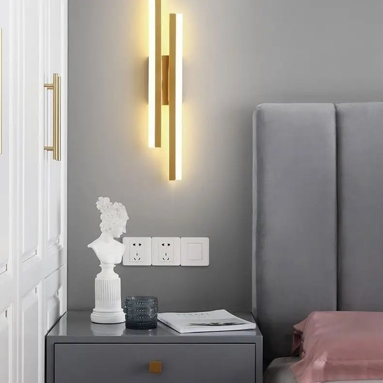 Skorter | Modern LED Wall Lamp: Black/Gold Acrylic Room Decoration Light