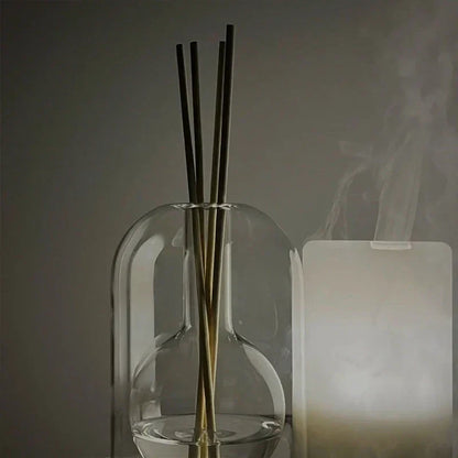 Skorter | AromaLuxe – Elegant scent diffuser with minimalist design for a calming atmosphere