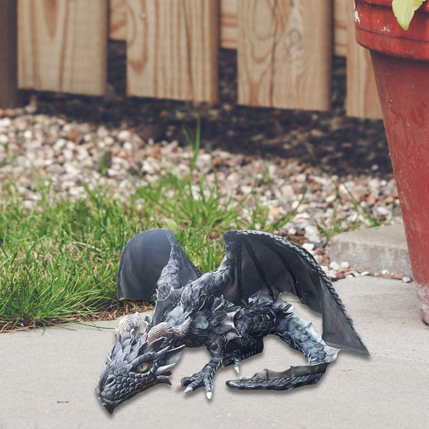 Skorter | Crouching Dragon Guardian Statue: Gothic Outdoor Decoration