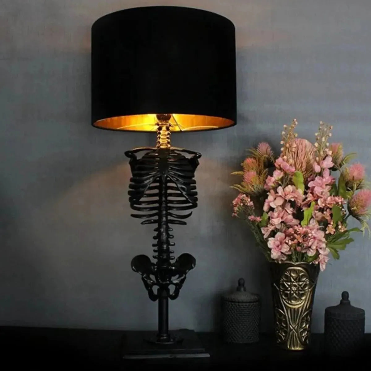 Skorter | Skull Table Lamp Skeleton Horror 3D Statue Creative Party Ornament Prop Halloween Decoration Atmosphere Lamp Night Light