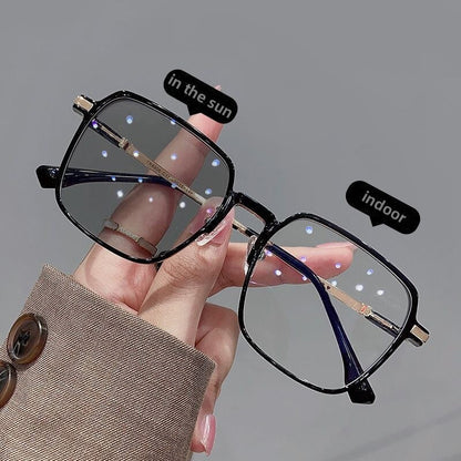 Skorter | Dynamic View Color-changing photochrome Sunglasses