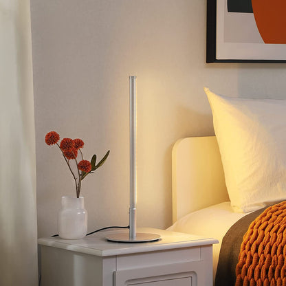 Skorter | Golden Table Lamp with Minimalist Design