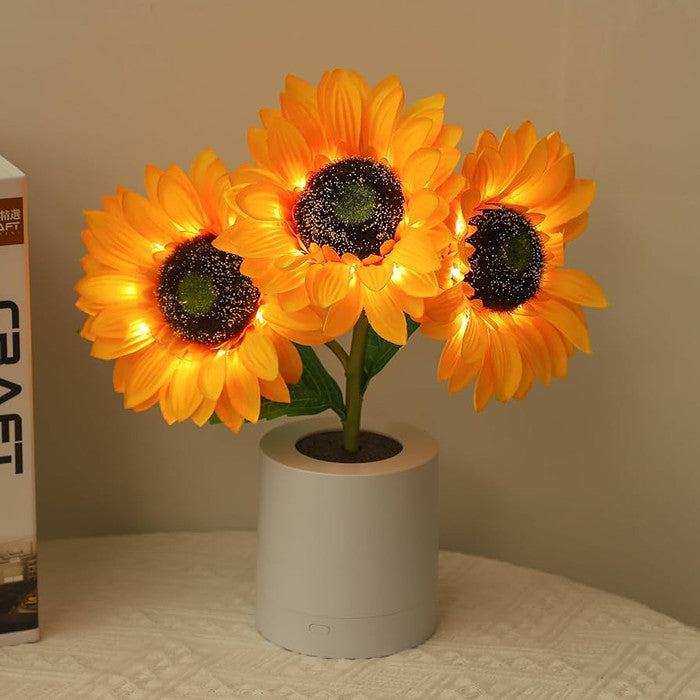 Skorter | LED Sunflower Table Lamp - Decorative Lighting Fixture for Home Decor & Nightstand Use