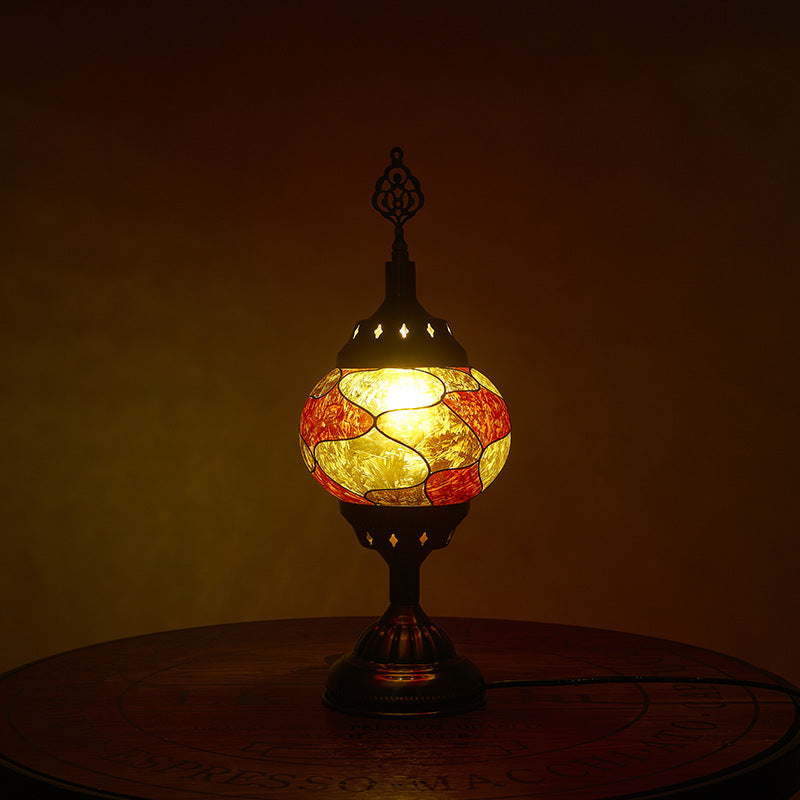 Skorter | Traditional Tiffany romantic oval iron enameled 1-light table lamp for the bedroom