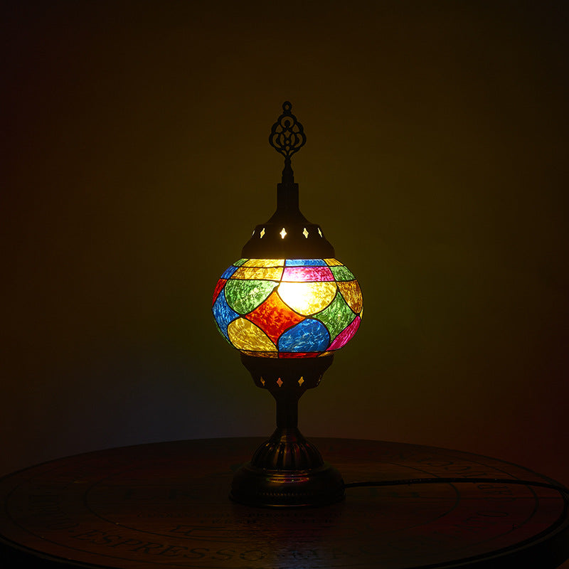 Skorter | Traditional Tiffany romantic oval iron enameled 1-light table lamp for the bedroom