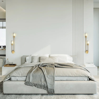 Skorter | Modern Wall Lamp in Gold