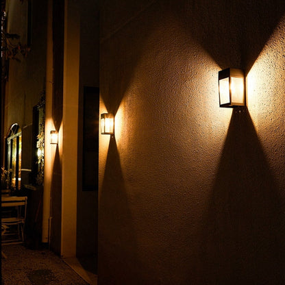 Skorter | GlowHaven – Wall Lamp for Garden Fences with Inviting Light