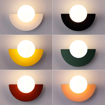 Skorter | Elegant half-circle shaped Nordic lamp for a cozier atmosphere