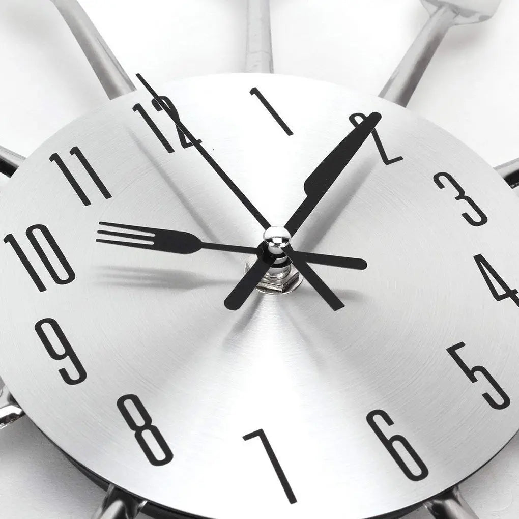 Skorter | Bestek Design Wall Clock - Stylish - Functional - Perfect for Kitchen