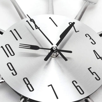 Skorter | Bestek Design Wall Clock - Stylish - Functional - Perfect for Kitchen