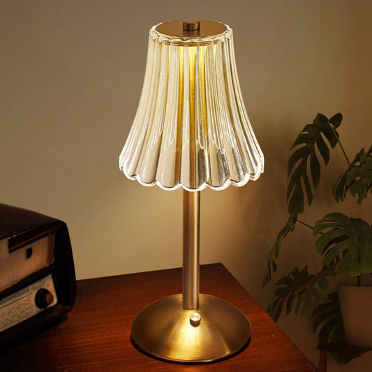 Skorter | – Gold crystal table lamp