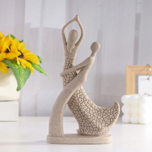 Skorter | Couple Figurine Statue Sculpture