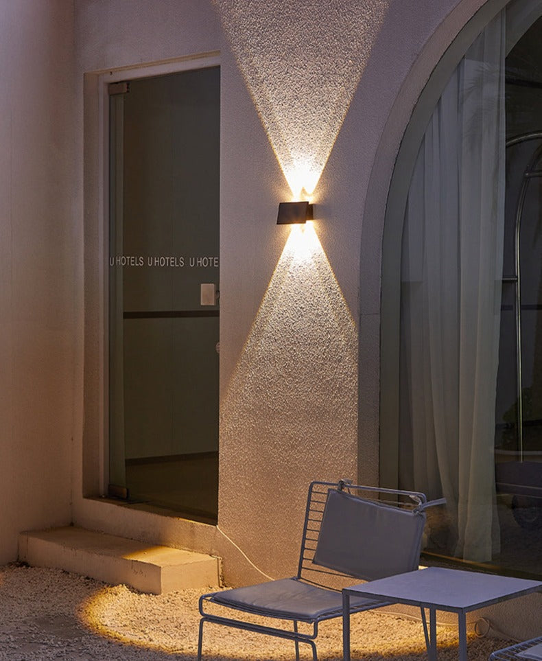 Skorter | SolarRay – Sleek Solar Wall Lamp for Stylish Exteriors